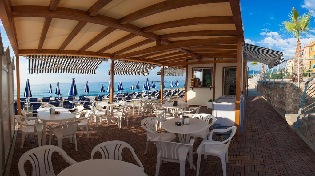 Campeggio Pian Dei Boschi Pietra Ligure Ngoại thất bức ảnh