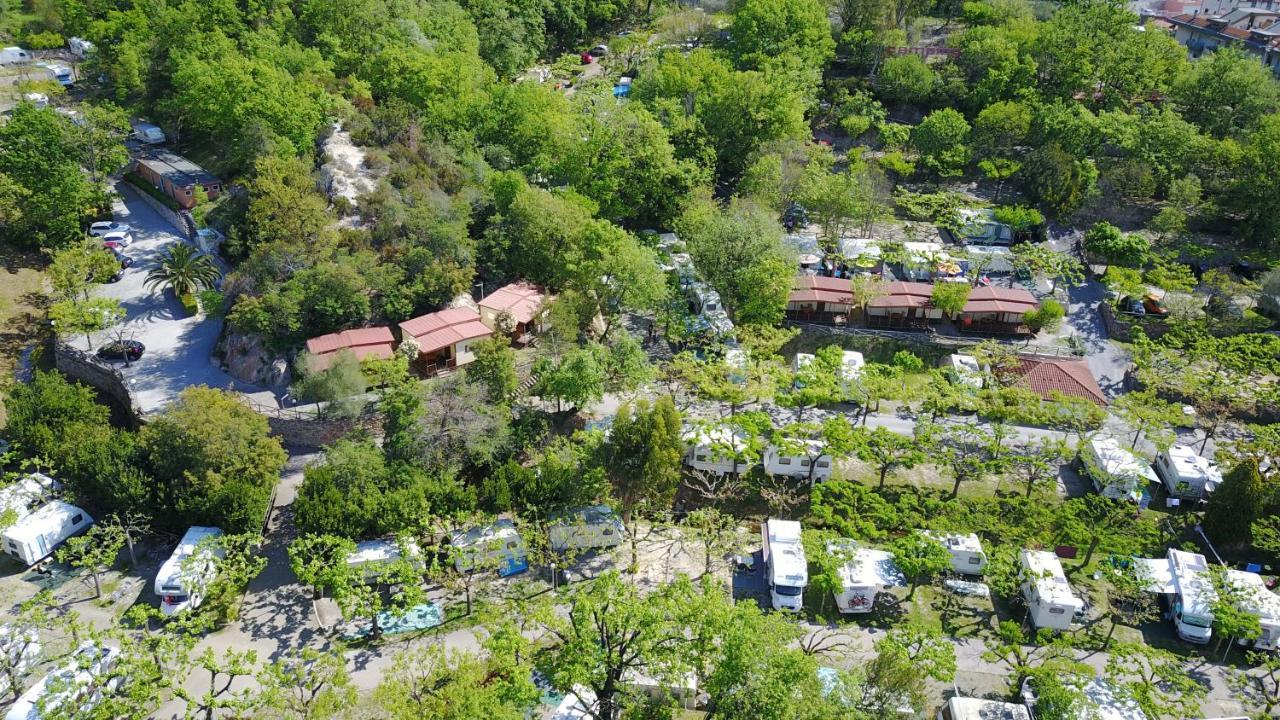 Campeggio Pian Dei Boschi Pietra Ligure Ngoại thất bức ảnh