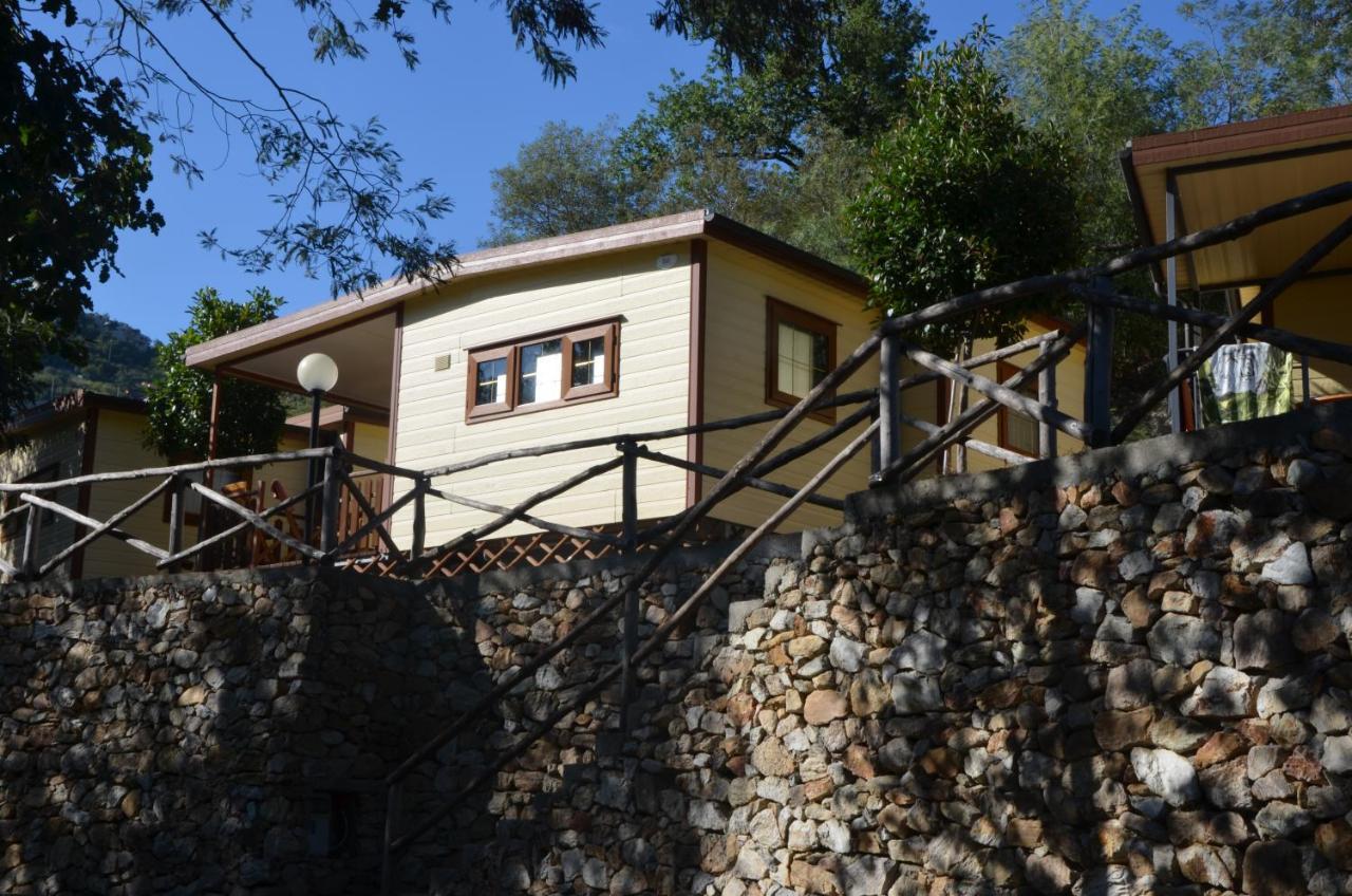 Campeggio Pian Dei Boschi Pietra Ligure Ngoại thất bức ảnh