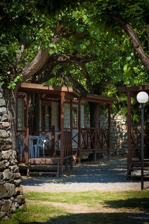 Campeggio Pian Dei Boschi Pietra Ligure Ngoại thất bức ảnh
